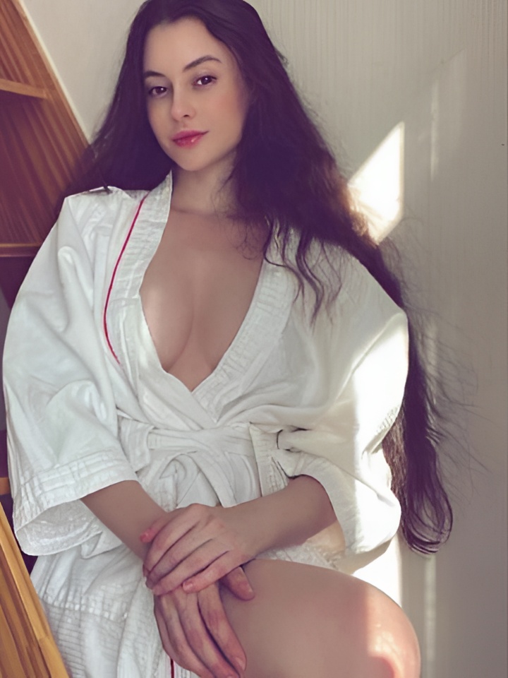 Индивидуалка Эмиля, доступна для личного знакомства от 5000 руб